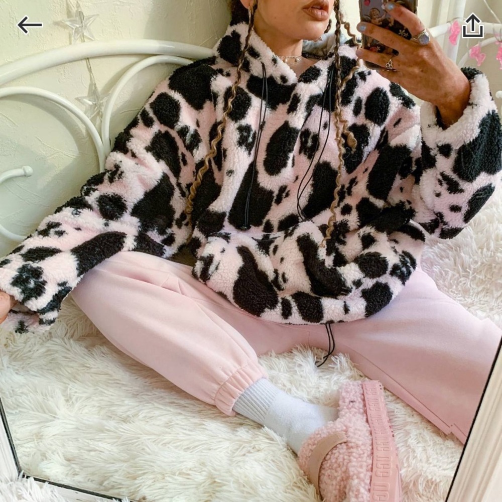 Cow Print Hoodie🐄💗
